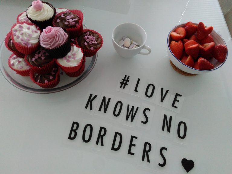 #LoveKnowsNoBorders