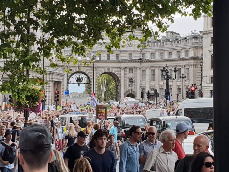 Hundreds of thousands in the streets – see photos